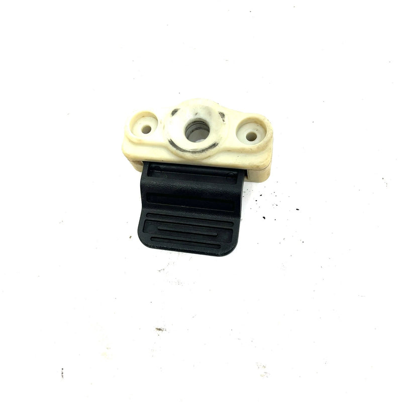 01-05 Yamaha WaveRunner XLT1200 OEM Seat Latch F0D-63850-01-00 JY27.1