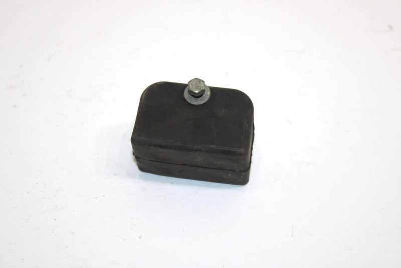 Ski-doo Oem Rear Suspension Rail Bumper With Bolt 570063000 Q4729