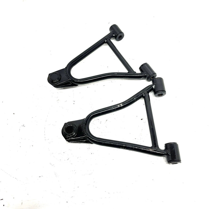 1994 Yamaha Kodiak 400 4x4 OEM Front Lower A Arm Set 2HR-23580-01-00 AY61