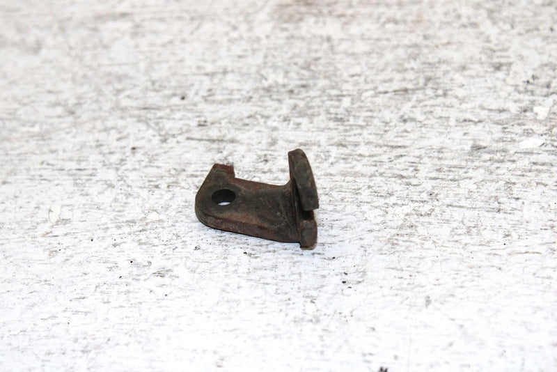 1995 Yamaha Vmax 600 Le Oem Caliper Bracket 8AB-25721-00-00 SY21