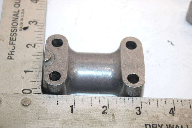 00 Yamaha Sx500r Oem Handlebar Holder Set 8ED-23442-00-00 1E6-23441-00-00 SY0