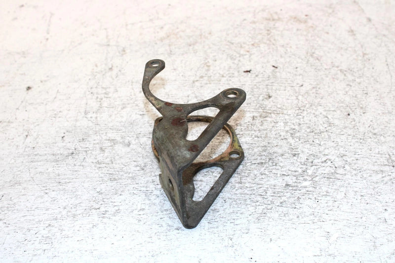 1995 Yamaha Vmax 600 Le Oem Front Upper Right Motor Mount 8AB-21416-01-00 SY21