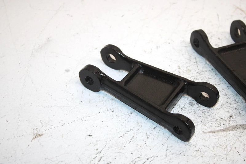 84 Yamaha Phazer Se Oem Upper Suspension Arm Pair 8V0-2382E-01-00 SY9