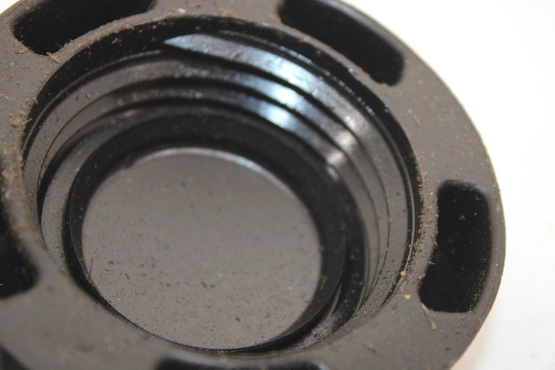 05 Polaris Rmk 900 Oem Gas Fuel Tank Cap 5435534 5450390 Q5008