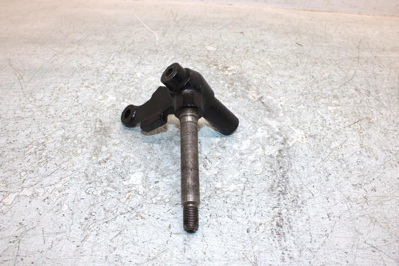 1988 Yamaha  Moto 4 Oem Right Steering Knuckle 59V-23502-01-00 AY23