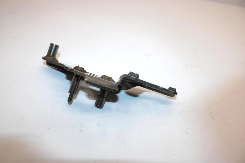 97 Yamaha Venture 600 Vt600a Oem Stopper Plate Guide 8CW-18161-01-00 SY37