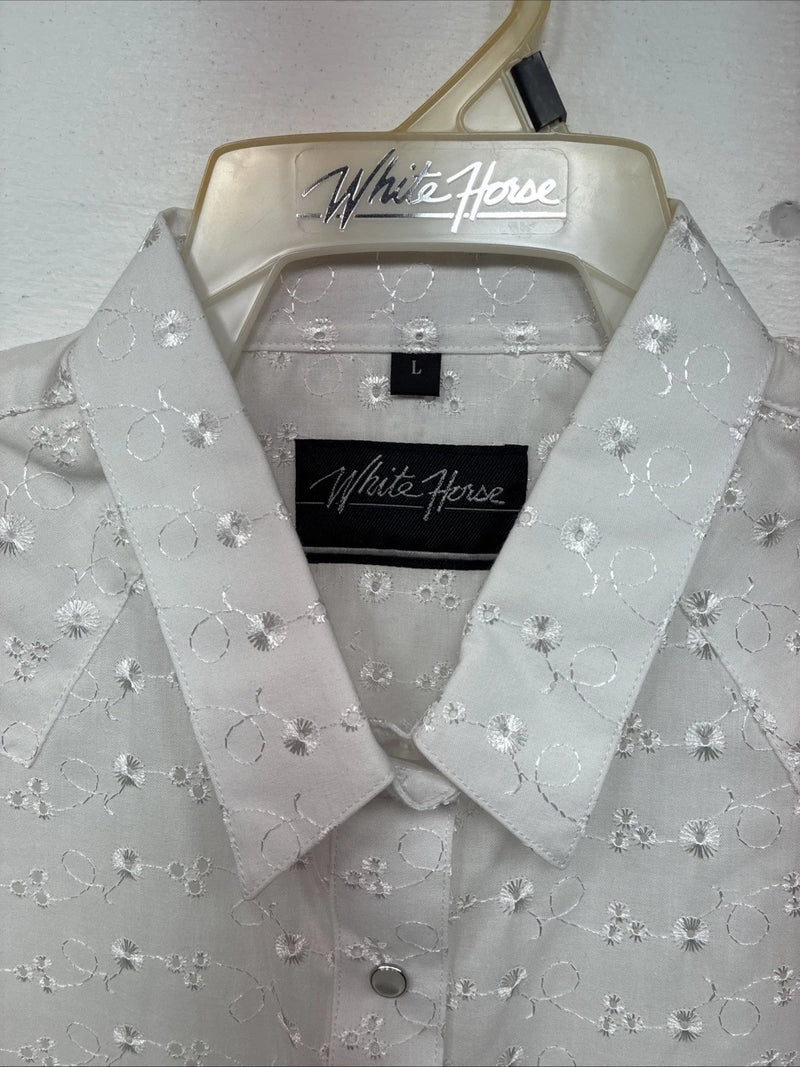 New Women’s White Horse White Designed Short Sleeve Pearl Snap Large II-88