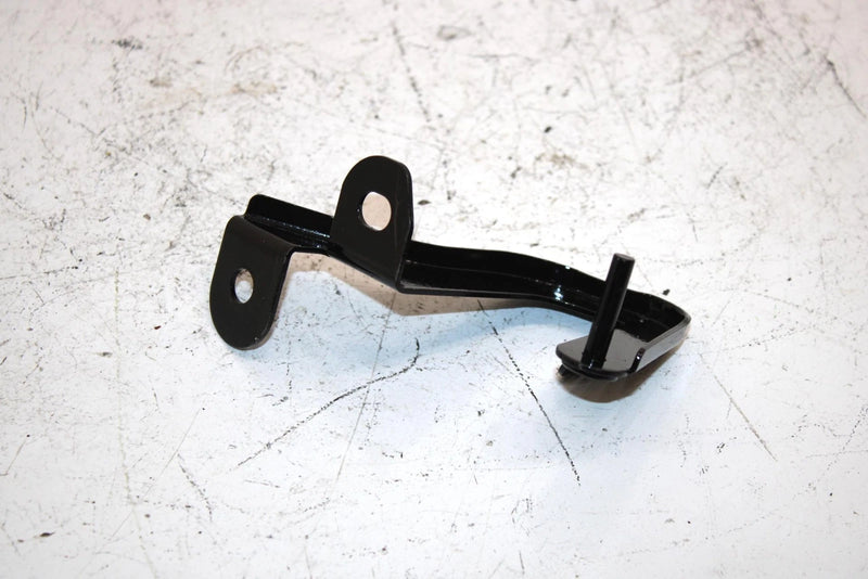 07 Arctic Cat F6 Lxr Efi Oem Left Hood Hinge 3706-347 SA257