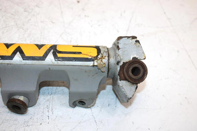 04 Arctic Cat Mountain Cat 600 Efi Oem Right Steering Knuckle 1703-328 SAS5