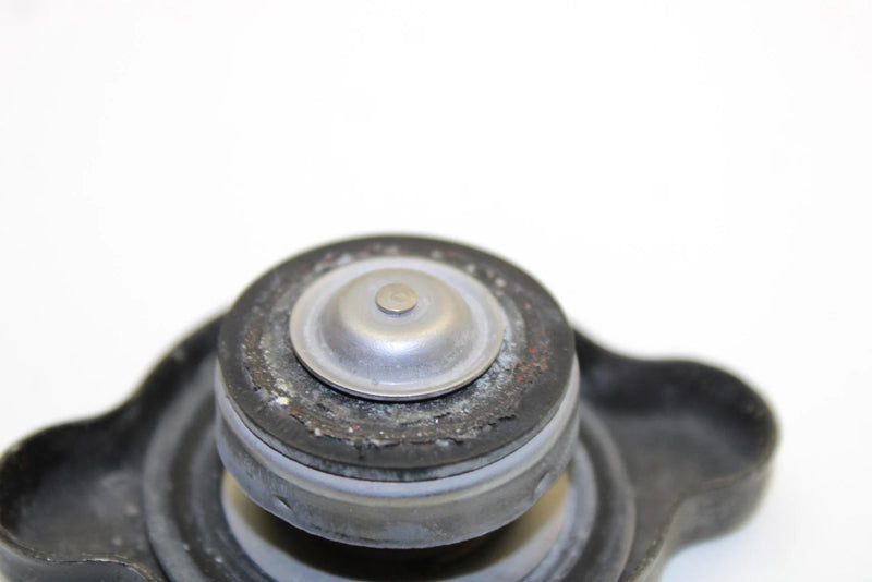 2002 Yamaha Sx Viper Oem Engine Radiator Cap 4FL-12462-00-00 Q2573