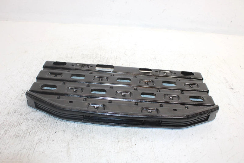 1991 Polaris Trail Boss 350l Oem Left Footrest 1040189 1040274-117 AP79