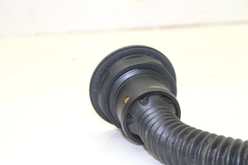 1995 Sea-doo Gtx 657 Oem Fuel Filler Neck 275500247 JS24
