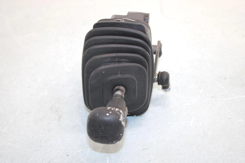 05 Yamaha  Bruin  4wd Hunter  Oem Gear Shifter 5UH-18300-00-00 AY38