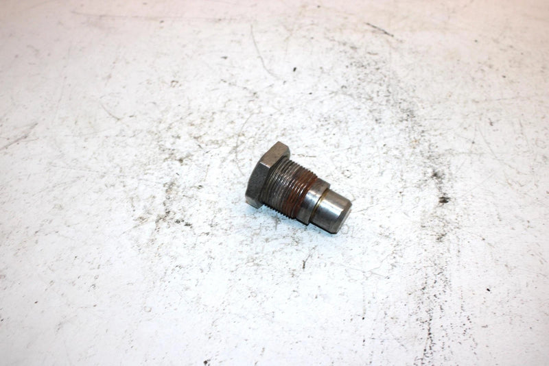 2002 Polaris Magnum 325 Oem Left Swingarm Pivot Bolt 5131864 AP151