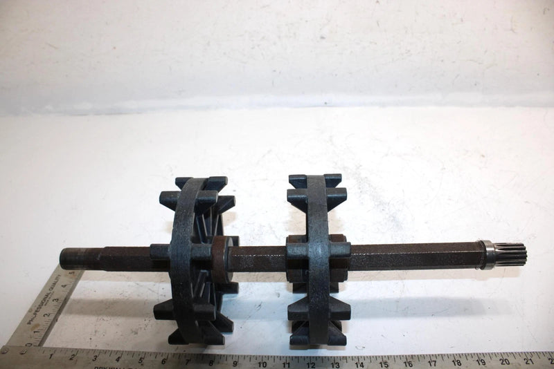 92 Polaris Indy 440 Oem Drive Cog Axle 1590224 SP48