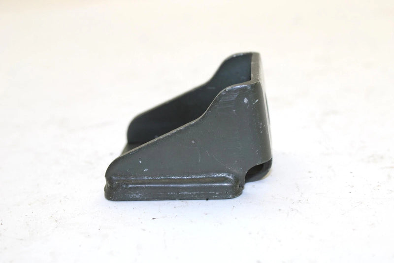2003 Yamaha Sx Viper Oem Black Rear Lower Motor Mount 8CR-21427-10-00 Q1544