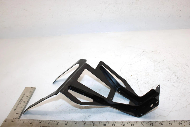 00 Polaris Xc Sp 600 Oem Resonator Chassis Bracket 1260882-029 1261025-029 SP140