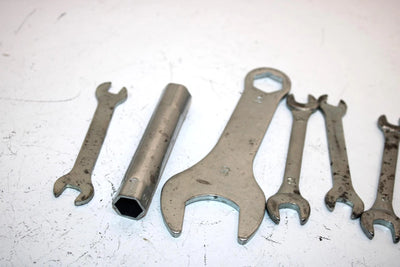 07 Yamaha Venture Oem Tool Kit 8ES-28100-00-00 SY23
