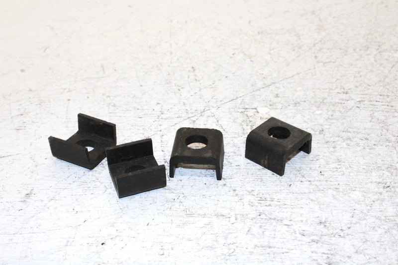 2000 Kawasaki Prairie 300 Oem Gas Tank Rubber Dampner Set 92160-1773 AK31.1