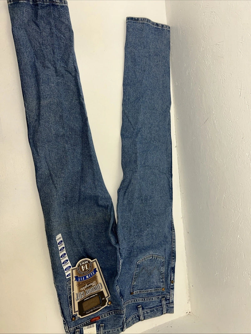 New Men’s Cowboy Cut Slim Fit Wrangler Denim Jeans. 15x34 G-8