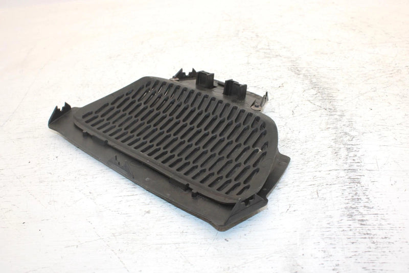 2002 Ski-doo Mxz 700 Oem Center Hood Vent Grille 517302026 SS20