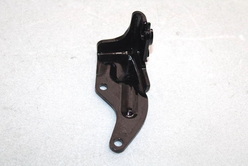 83 Yamaha  Ytm M225 Dxk Oem Rear Brake Cable Holder Black 52H-26381-00-00 Q3612