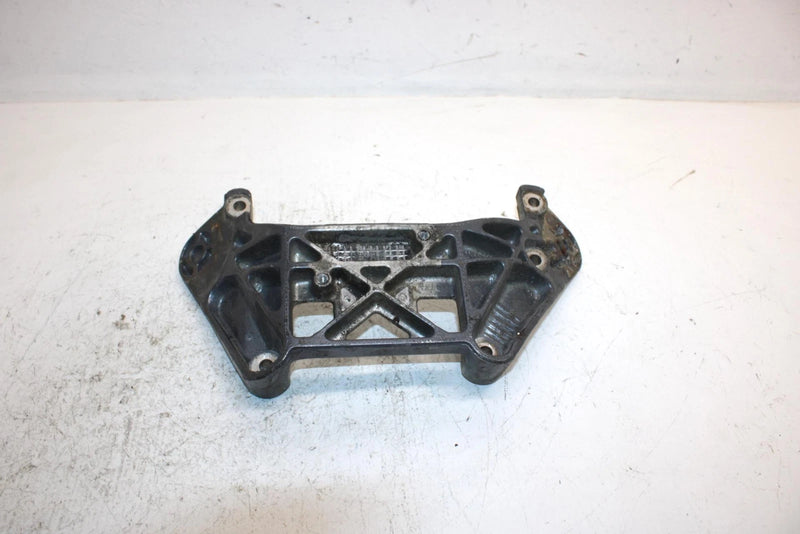 97 Yamaha 1100 TripleWaveventureOemFront Engine Mount Plate 63M-21415-02-94 JY24