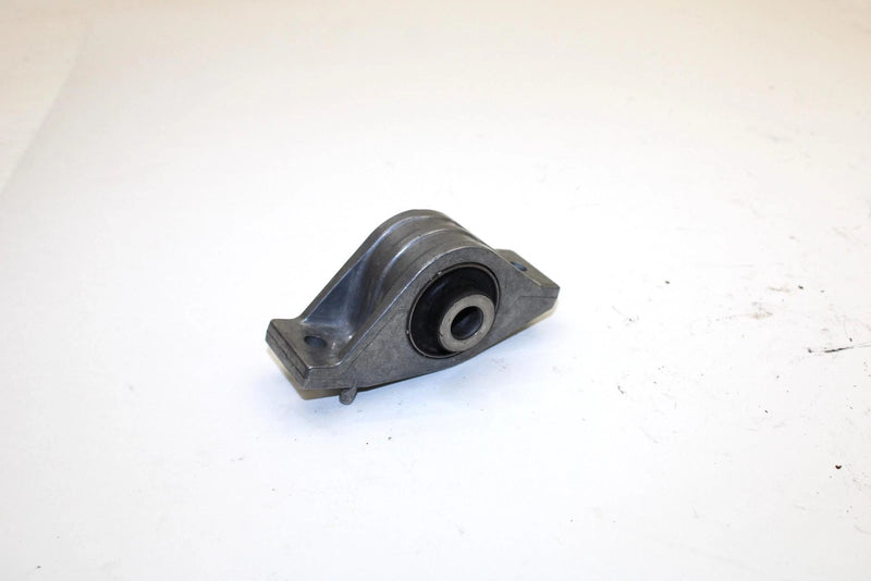 2006 Yamaha Nytro Oem PTO Side Motor Mount 8ES-21410-00-00 Q1554