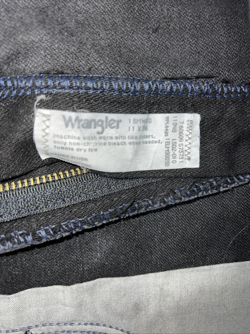 New Men’s Black Wrangler Cowboy Cut Denim Jeans. 11x36 J-5