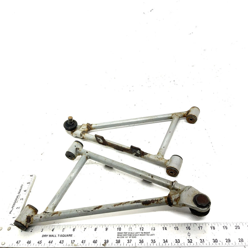 07 Arctic Cat 700 4x4 Automatic EFI OEM Front Lower A Arm Set 0503-381 AA33