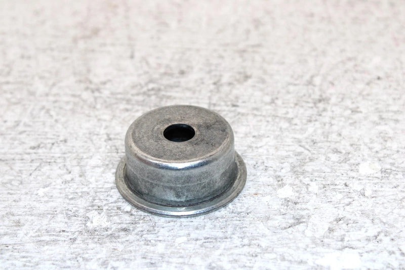 1996 Yamaha Vmax 600 Oem Front Strut Retainer SY29