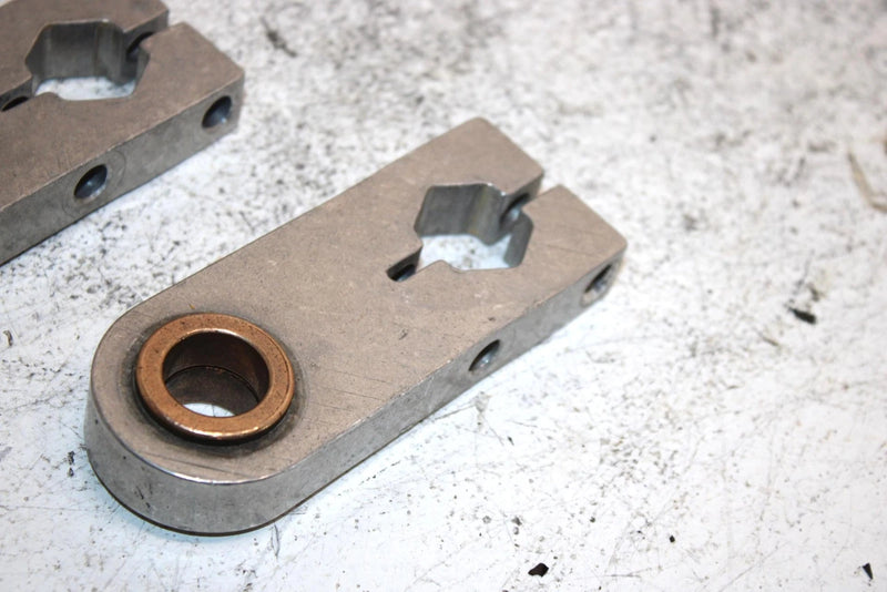06 Arctic Cat M6 Efi 141 Oem Pivot Block Pair W/Bushing 0704-981 SAS14
