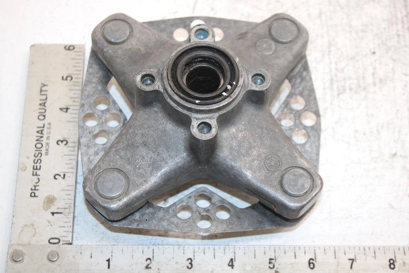 1987 Yamaha  Warrior Oem Front Wheel Hub 1UY-25111-02-00 AY16