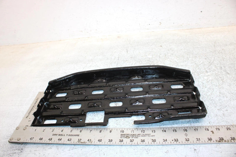 1993 Polaris 250 Oem Front Right Footrest 1040275 AP182