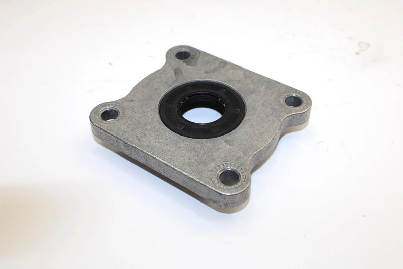 05 Polaris Sportsman 700 EFI OEM Front Differential Input Cover 3234619 AP109