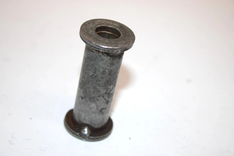 84 Honda Fourtrax 200 Trx200 AOem Engine Mount Spacer (Short) 50250-958-680 AH33