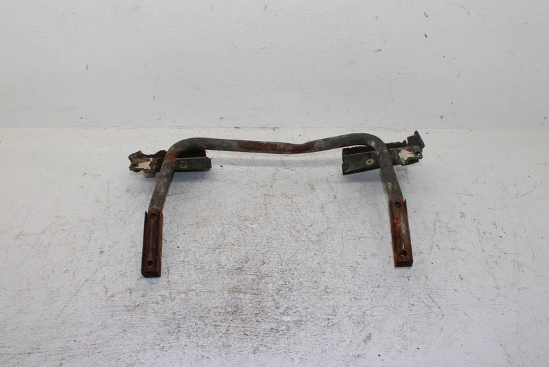 1991 Yamaha Exciter Ii 570 Liquid Oem Front Bumper Bracket 84M-77512-01-00 SY24