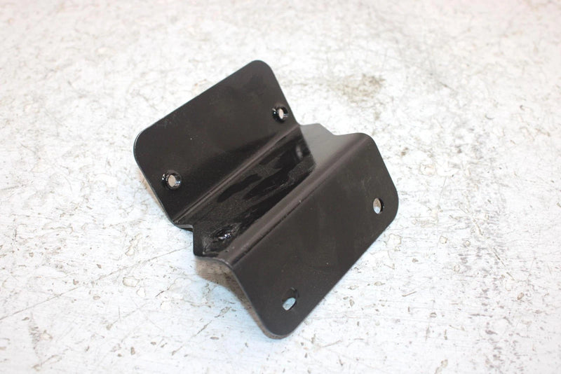 2006 John Deere  Buck 650 Oem Fuel Pump Mount Bracket 709000111 AJ0