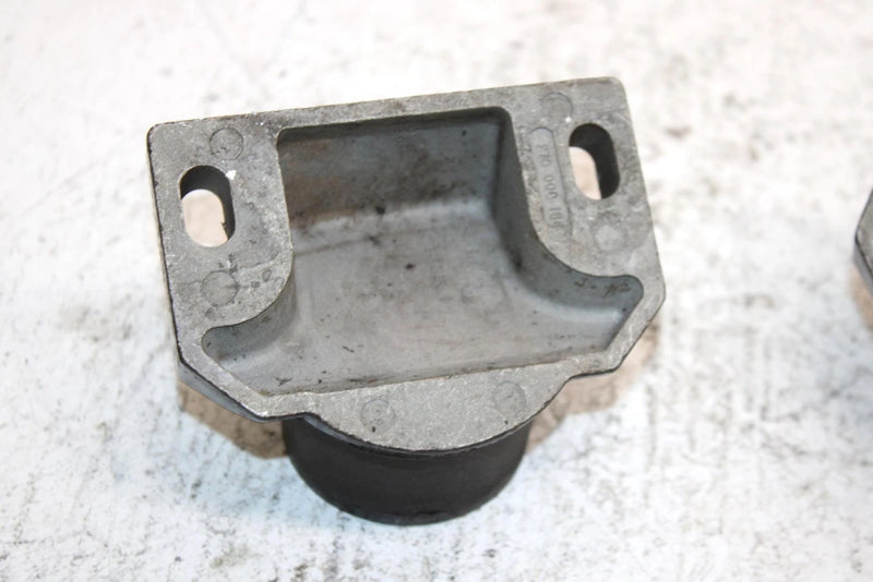 1999 Sea-doo Gtx Limited Oem Engine Mount Pair 270000421 JS43