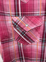 New Women’s Cumberland Pink Plaid Short Sleeve Pearl Snap Large GG-27