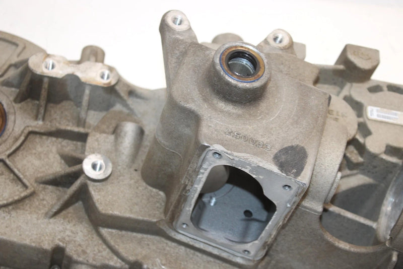 2002 Polaris Sportsman 500 Oem Transmission Case 3233776 AP78