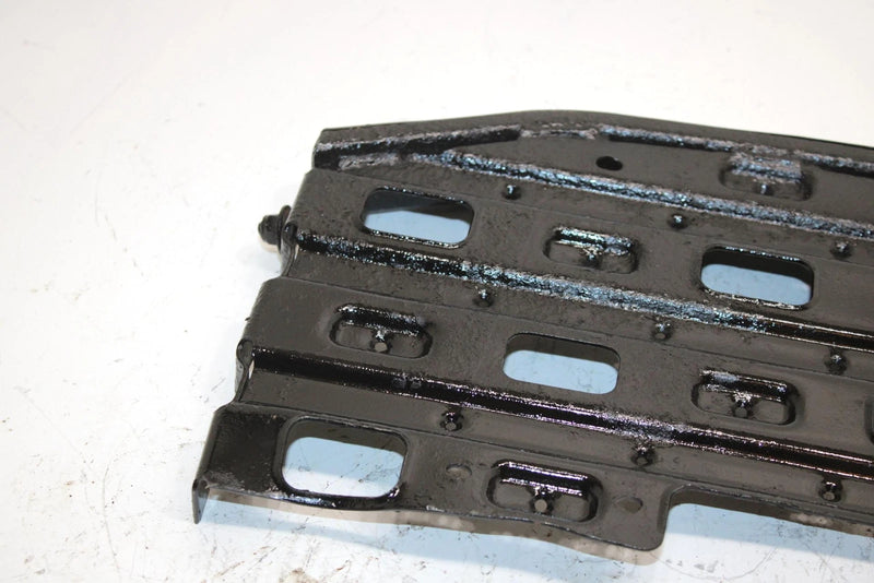 95 Polaris Sportsman 4x4 Oem Right Footrest 1040351-067 AP70