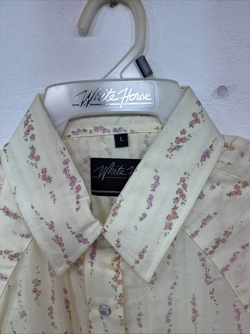 New Women’s White Horse Yellow Floral Short Sleeve Pearl Snap Large II-95