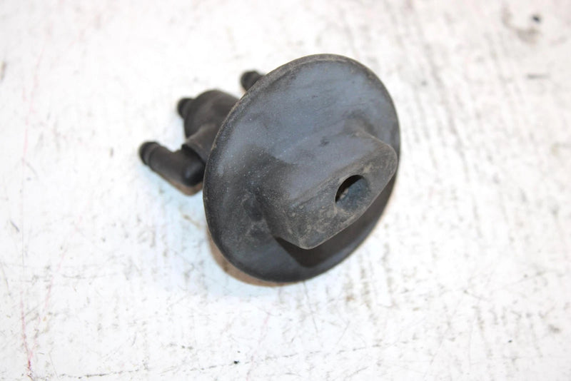 98 Polaris Xplorer 300 Oem Fuel Petcock 5432559 7052154 AP69