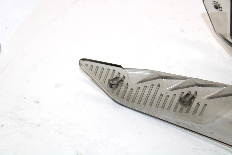 2017 Ski-doo Grand Touring 900 OEM Right Deflector 517305776 SS65