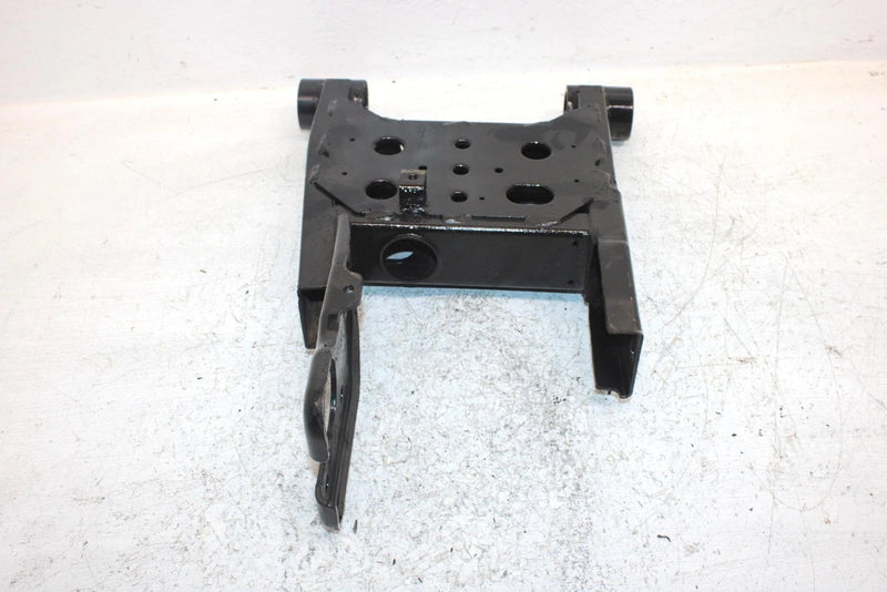 2004 Polaris Magnum 330 Oem Swingarm 1541820 AP159