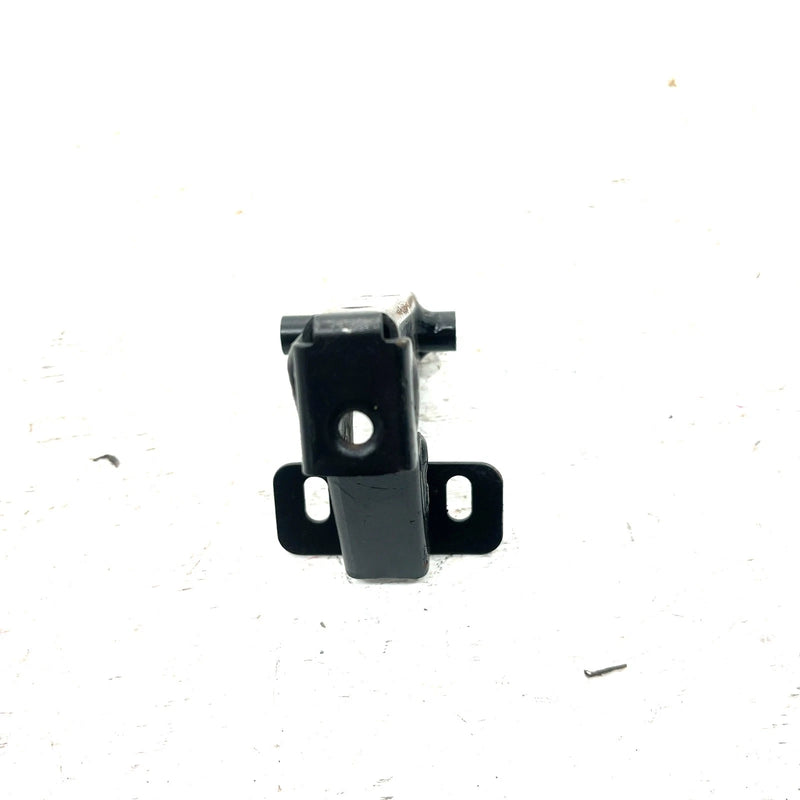 2000 Polaris Sportsman 500 OEM Front Right Rack Support 1013211-067 AP220