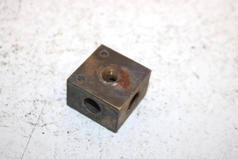 1997 Polaris Magnum 425 Oem Brake Tee Fitting 7052103 AP166