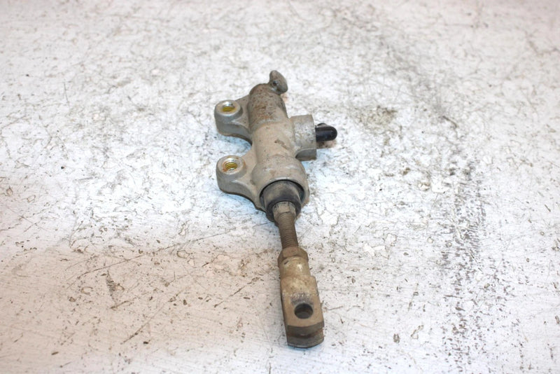 2006 John Deere  Buck 650 Oem Rear Brake Master Cylinder 705600154 AJ0