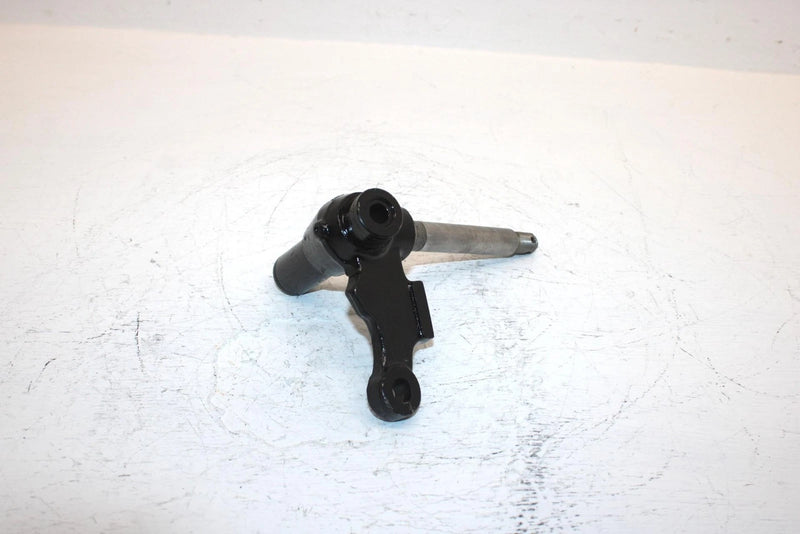 1986 Yamaha  Moto 4 Oem Right Steering Knuckle 59V-23502-01-00 AY7